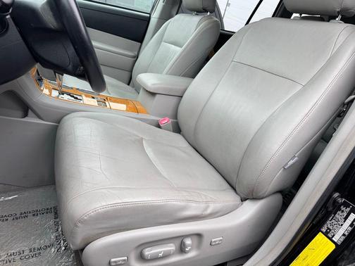 Black 2009 Toyota Highlander Hybrid Limited