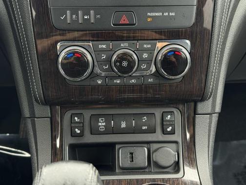 2016 Chevrolet Traverse 2LT