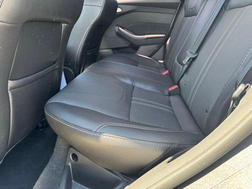 Sterling Gray Metallic 2014 Ford Focus Titanium