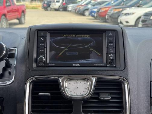 2012 Chrysler Town & Country Touring