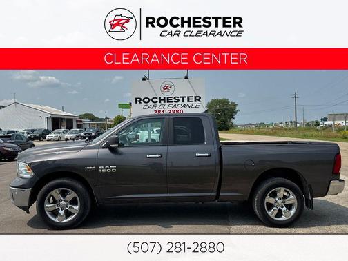 Granite Crystal Metallic Clearcoat 2016 RAM 1500 Big Horn