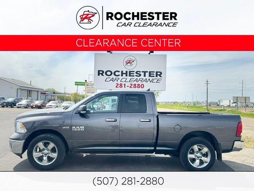 Granite Crystal Metallic Clearcoat 2016 RAM 1500 Big Horn