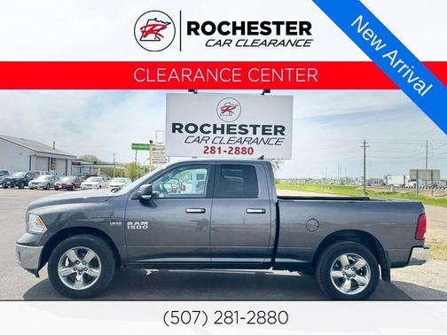 Granite Crystal Metallic Clearcoat 2016 RAM 1500 Big Horn
