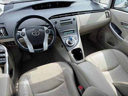 2011 Toyota Prius IV