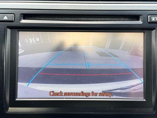 Super White 2012 Toyota Camry XLE