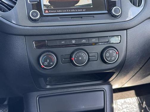 2015 Volkswagen Tiguan 4MOTION Auto S