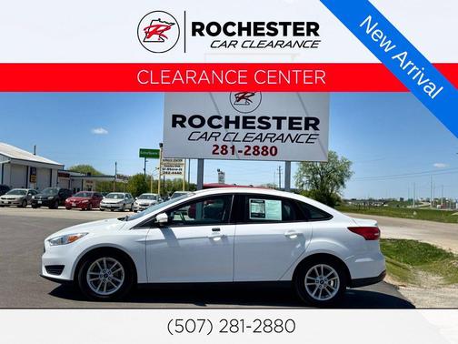 Oxford White 2016 Ford Focus SE