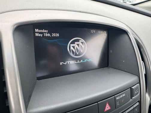 White Diamond Clearcoat 2013 Buick Verano Base