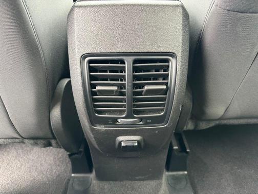 Magnetic Metallic 2019 Ford Escape SE