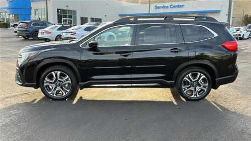 Crystal Black Silica 2026 Subaru Ascent Limited 7-Passenger