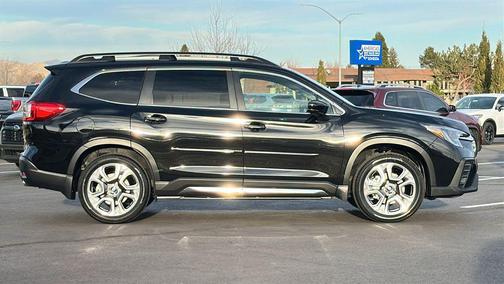 Crystal Black Silica 2026 Subaru Ascent Limited 7-Passenger