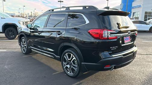 Crystal Black Silica 2026 Subaru Ascent Limited 7-Passenger