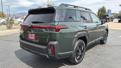 Deep Emerald Green Pearl 2026 Subaru Outback Limited