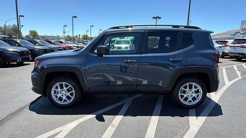 Slate Blue Pearlcoat 2022 Jeep Renegade Latitude