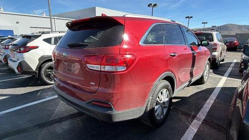 2016 Kia Sorento LX