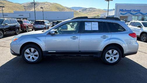 Ice Silver Metallic 2012 Subaru Outback 2.5i Limited