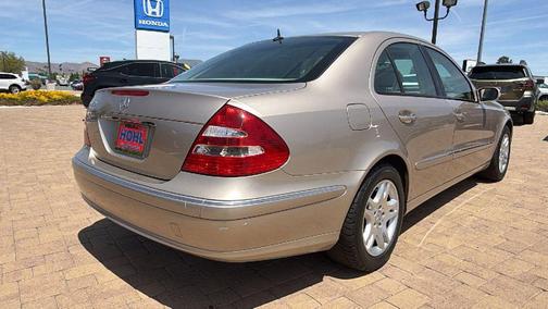 Beige 2005 Mercedes-Benz E-Class E 320