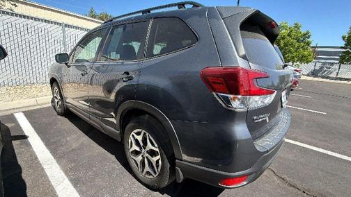 Magnetite Gray Metallic 2023 Subaru Forester Premium