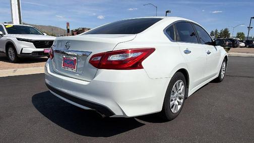 Glacier White 2016 Nissan Altima 2.5 S