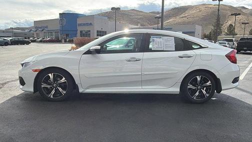 2017 Honda Civic Touring