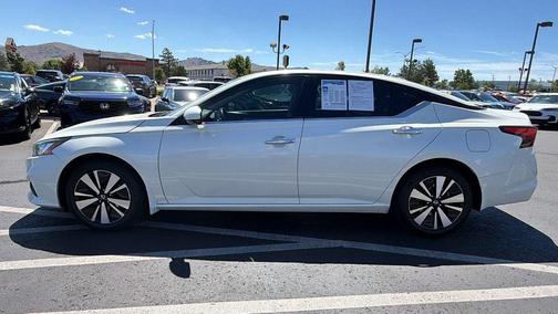 Pearl White Tricoat 2019 Nissan Altima 2.5 SL