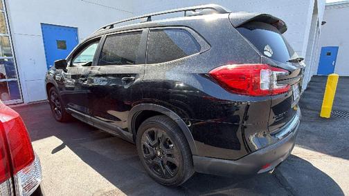 Crystal Black Silica 2023 Subaru Ascent Onyx Edition Limited 7-Passenger