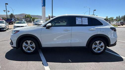 Platinum White 2023 Honda HR-V LX