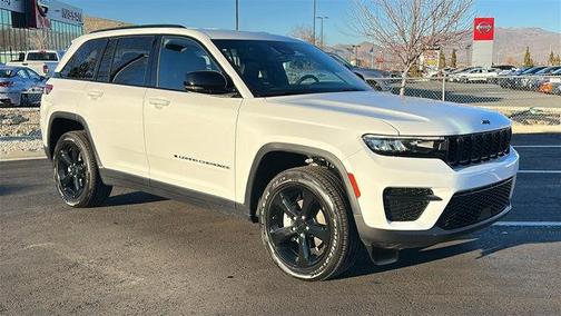 2023 Jeep Grand Cherokee Altitude