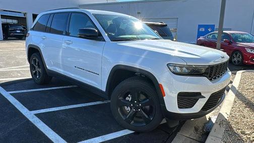 2023 Jeep Grand Cherokee Altitude