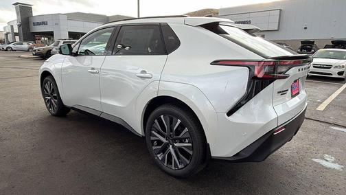 Cosmic White Pearl 2026 Subaru Solterra Limited