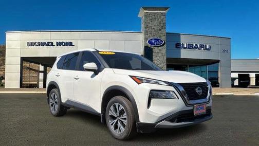 Pearl White Tricoat 2023 Nissan Rogue SV
