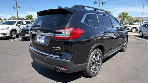 Crystal Black Silica 2024 Subaru Ascent Limited 8-Passenger