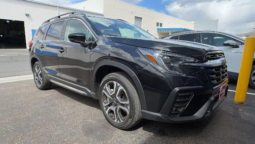 Crystal Black Silica 2024 Subaru Ascent Limited 8-Passenger