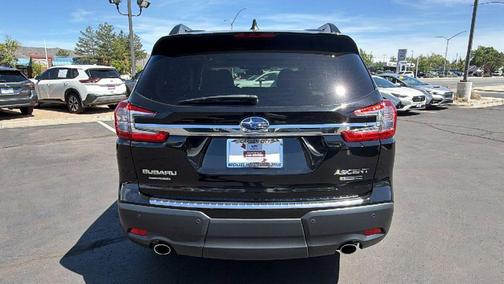 Crystal Black Silica 2024 Subaru Ascent Limited 8-Passenger
