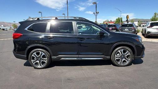 Crystal Black Silica 2024 Subaru Ascent Limited 8-Passenger