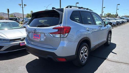 Ice Silver Metallic 2024 Subaru Forester Premium