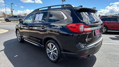 Crystal Black Silica 2022 Subaru Ascent Limited 7-Passenger