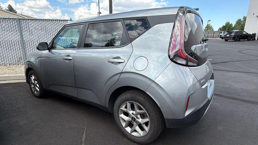 Steel Gray 2024 Kia Soul LX