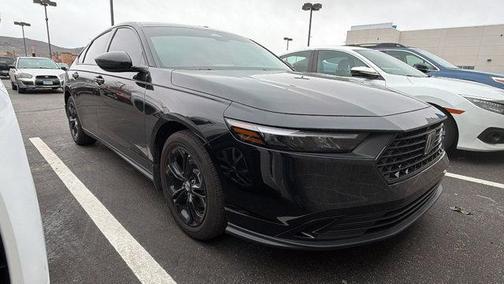 Crystal Black Pearl 2025 Honda Accord SE Sedan