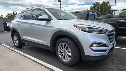 Molten Silver 2016 Hyundai TUCSON SE
