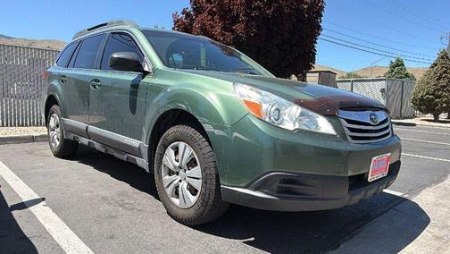 Cypress Green Pearl 2010 Subaru Outback 2.5 i