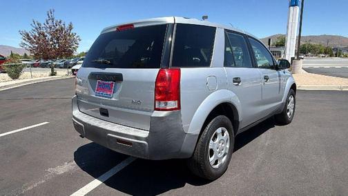 Silver 2003 Saturn Vue Base