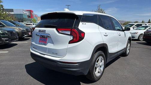 Summit White 2024 GMC Terrain SLE