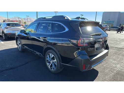 2022 Subaru Outback Touring