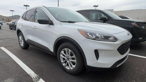 Oxford White 2022 Ford Escape SE