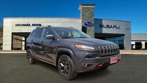 Granite Crystal Metallic Clearcoat 2016 Jeep Cherokee Trailhawk