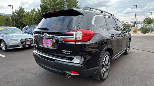 Crystal Black Silica 2026 Subaru Ascent Limited 7-Passenger