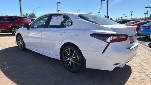 2024 Toyota Camry SE