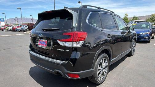 Crystal Black Silica 2020 Subaru Forester Limited
