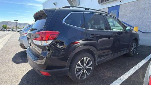 Crystal Black Silica 2020 Subaru Forester Limited